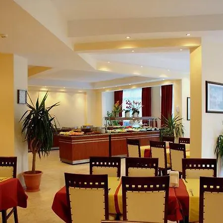 Отель Club Palm
