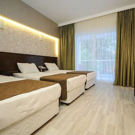 Club Palm Otel Armutalan