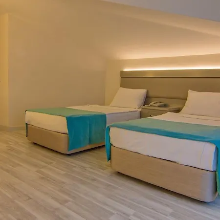 Club Palm Отель