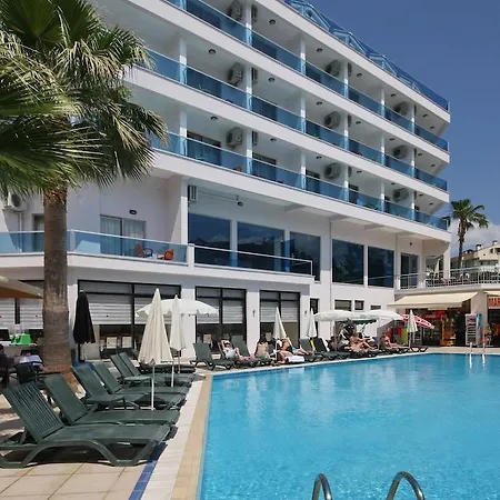 Отель Club Palm